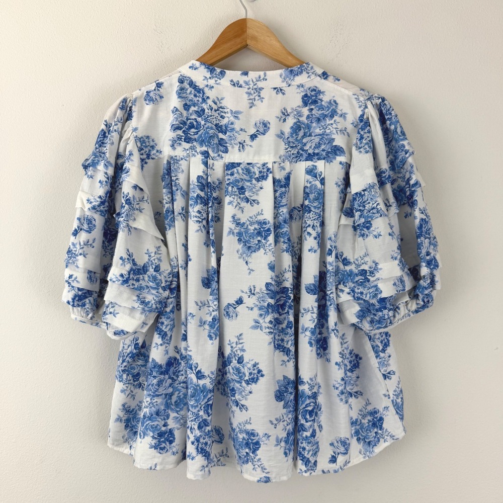Olivaceous SZ L Blue Floral Toile Ruffle Sleeve Button Down Blouse Top